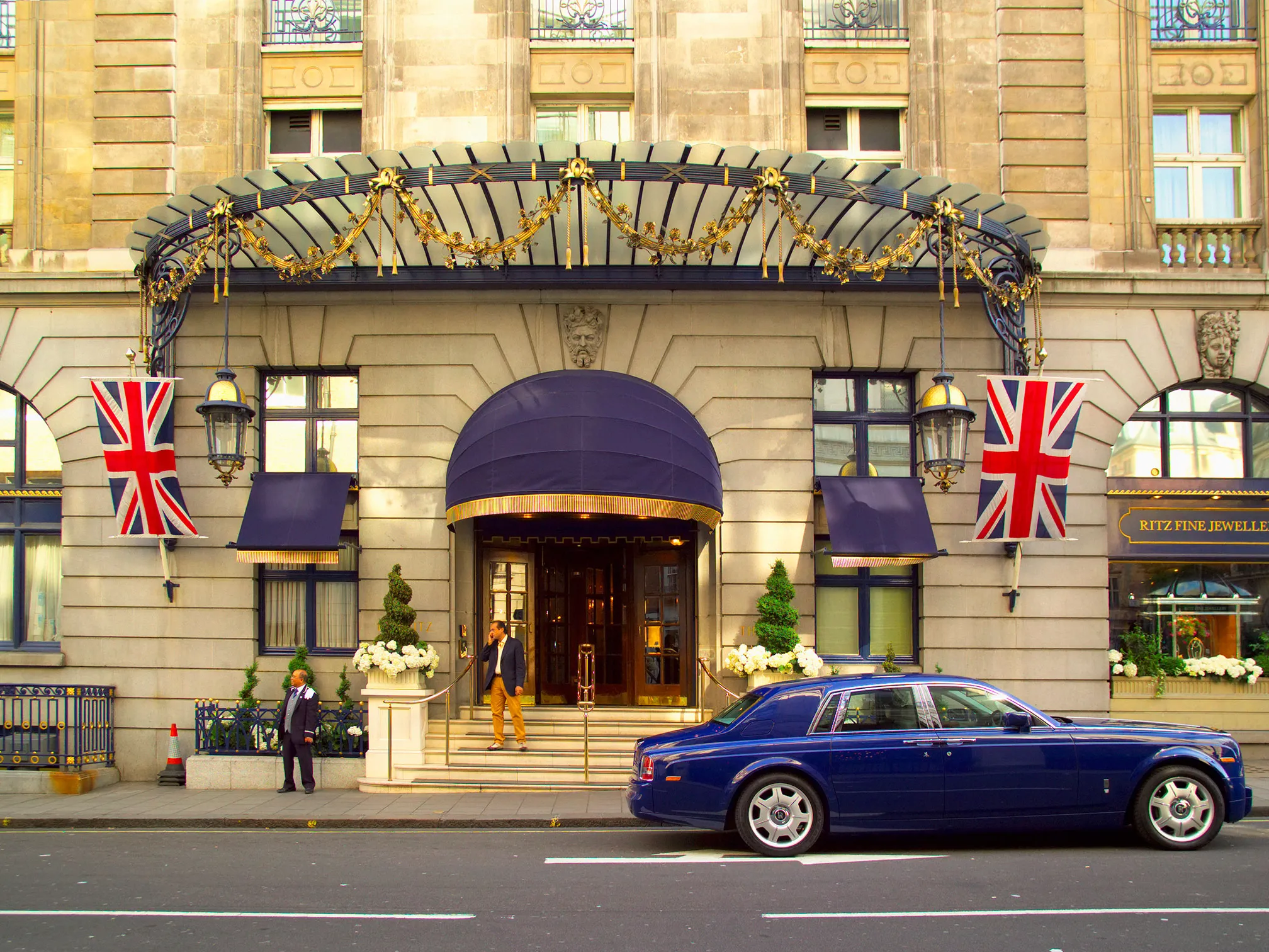 London’s Escort-Friendly Hotels and Accommodations